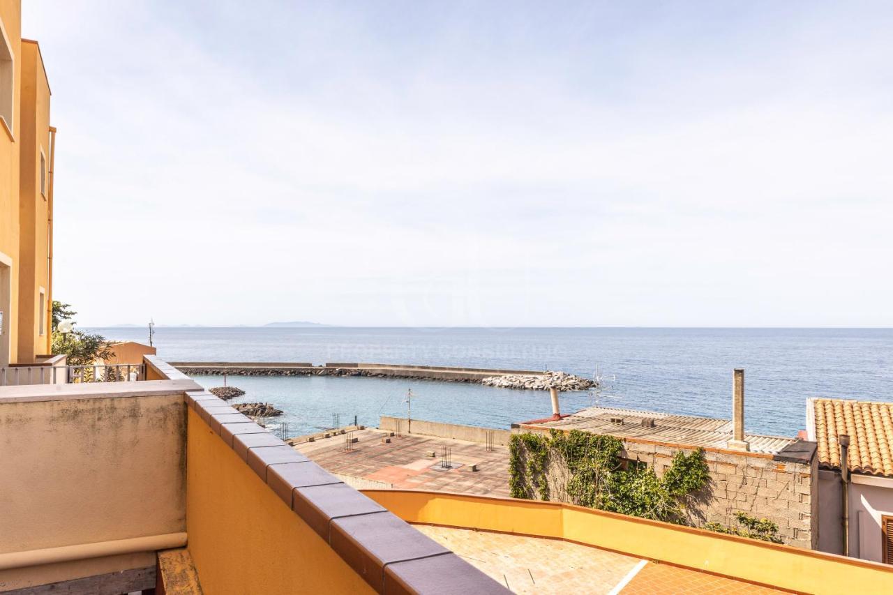 Apartamento Il Gabbiano Castelsardo Exterior foto