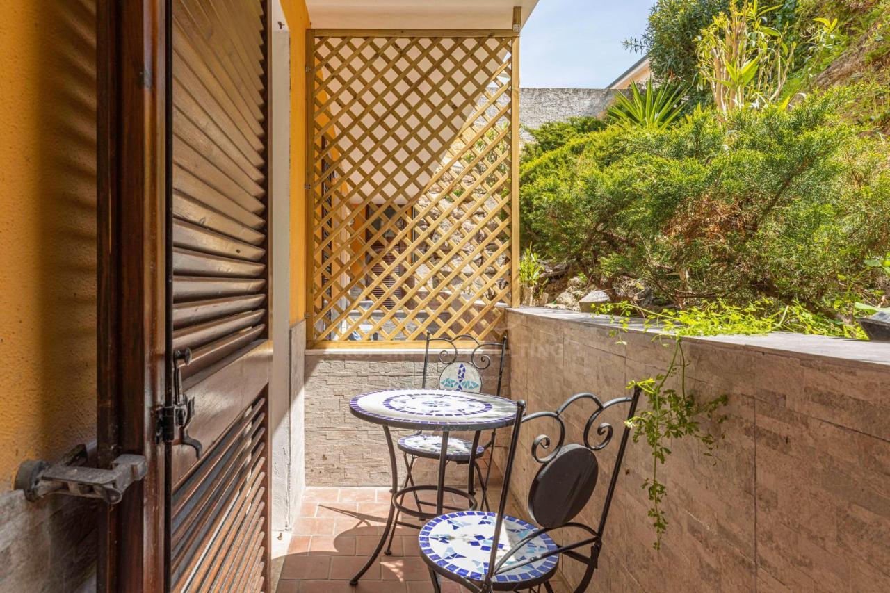 Apartamento Il Gabbiano Castelsardo Exterior foto